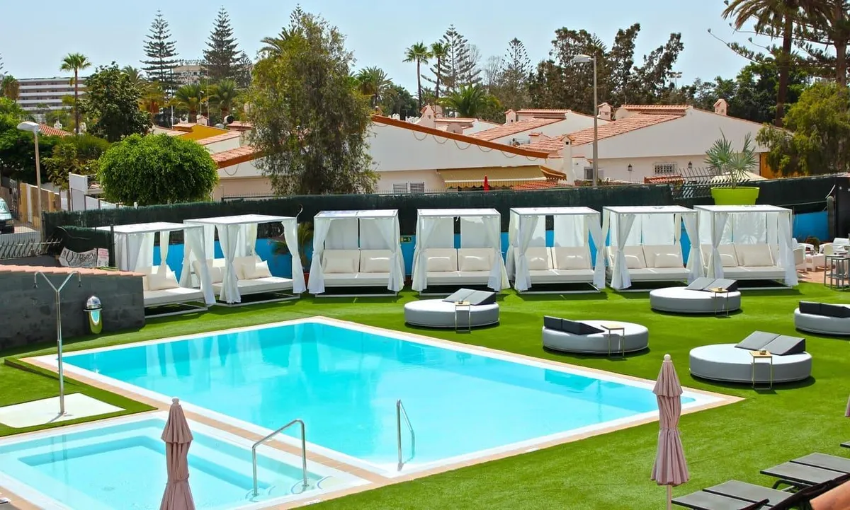 Willkommen bei Aqua Beach Bungalows